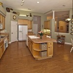 Open Kitchen w/42" Cabinets